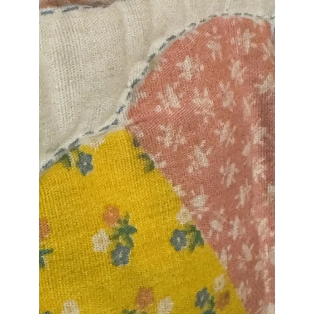 Vintage Handmade Dresden Plate Quilt 94x72 Hand Quilted Pastel Applique
